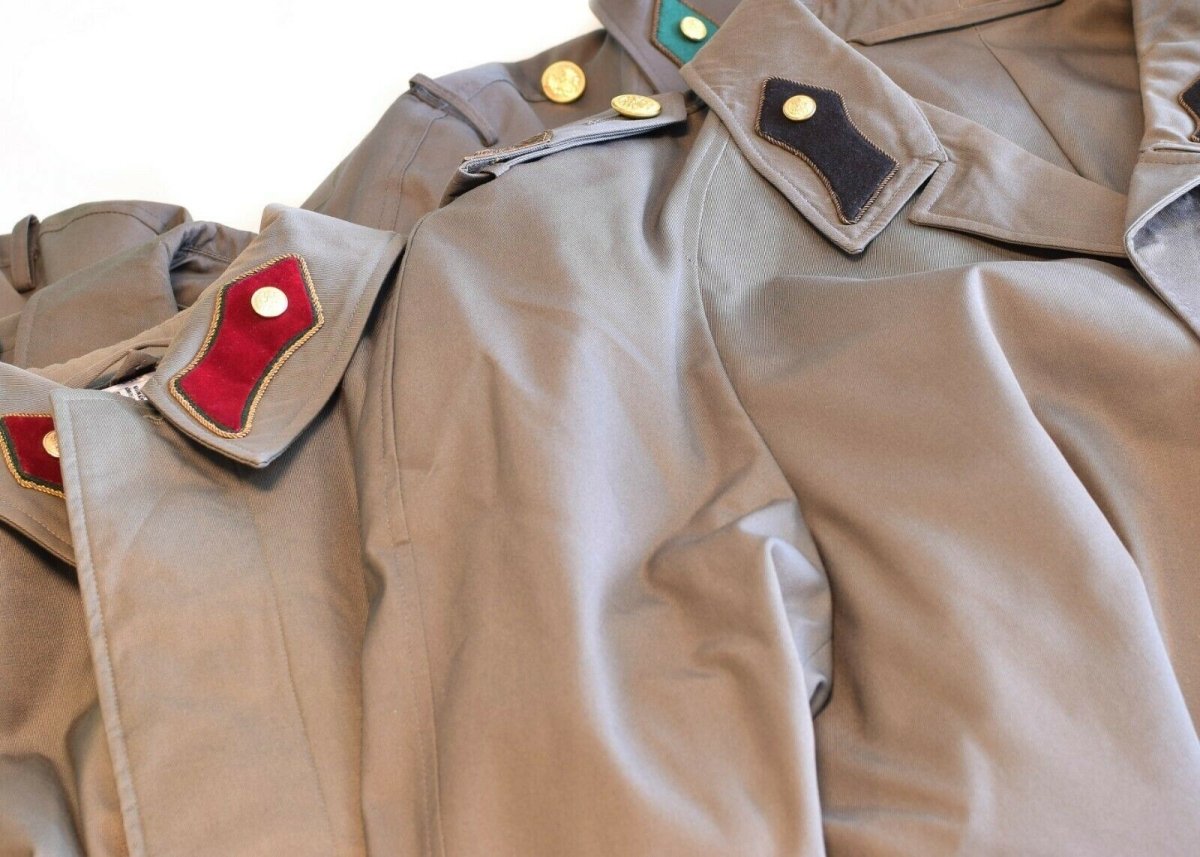 Genuine Austrian army coat trenchcoat military issue long grey jacket