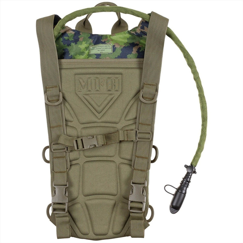 MFH Hydration Backpack 2.5L TPU Bladder Ventilated Back Padding M05 Camo